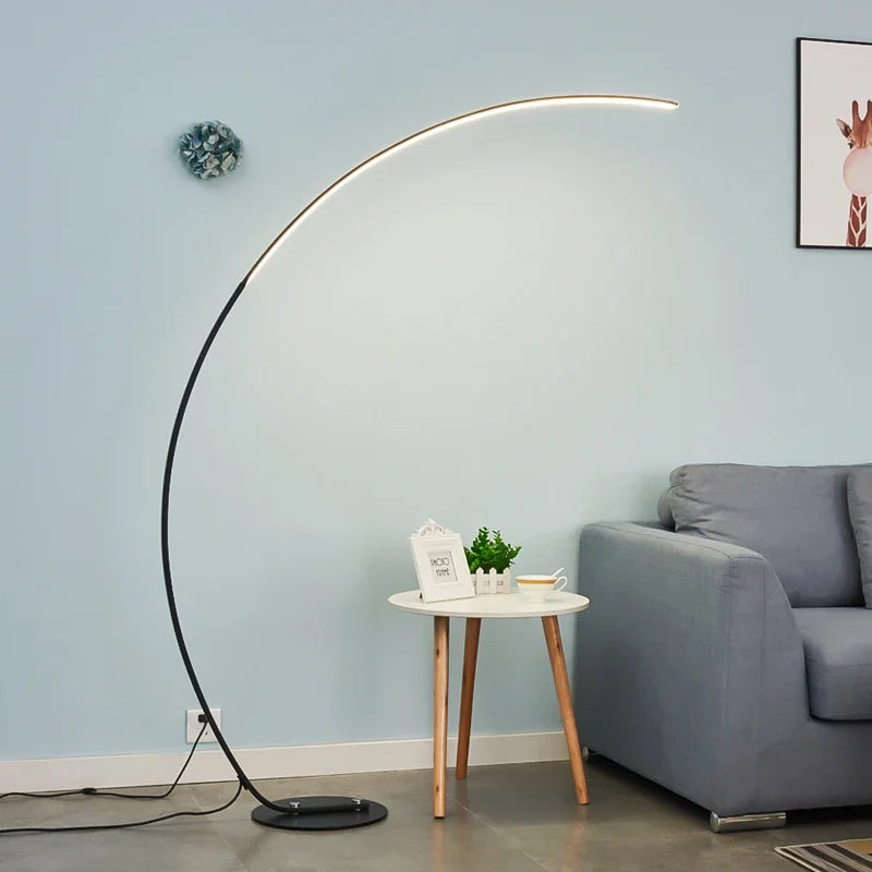 Gulvlampe til stuen - Elegance og enkelhed til dit interiør 