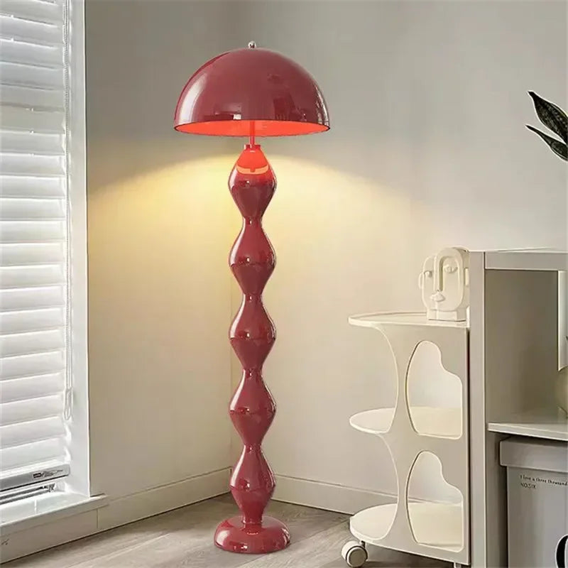 Gulvlampe til stuen - Moderne og elegant belysning til stuen 