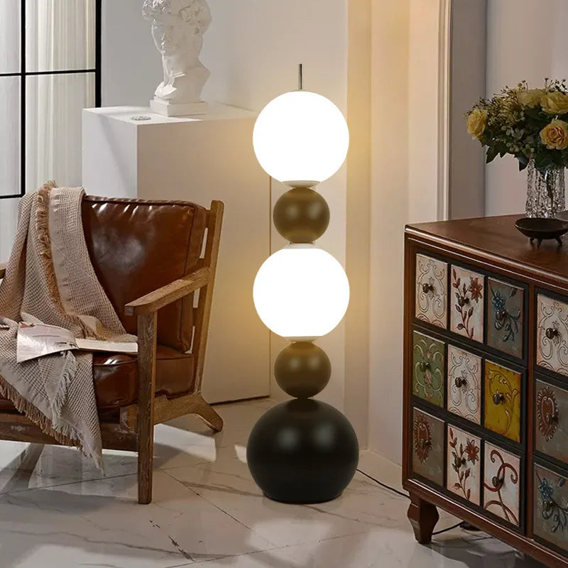 Gulvlampe til stuen – Elegant og moderne belysning til indretning 