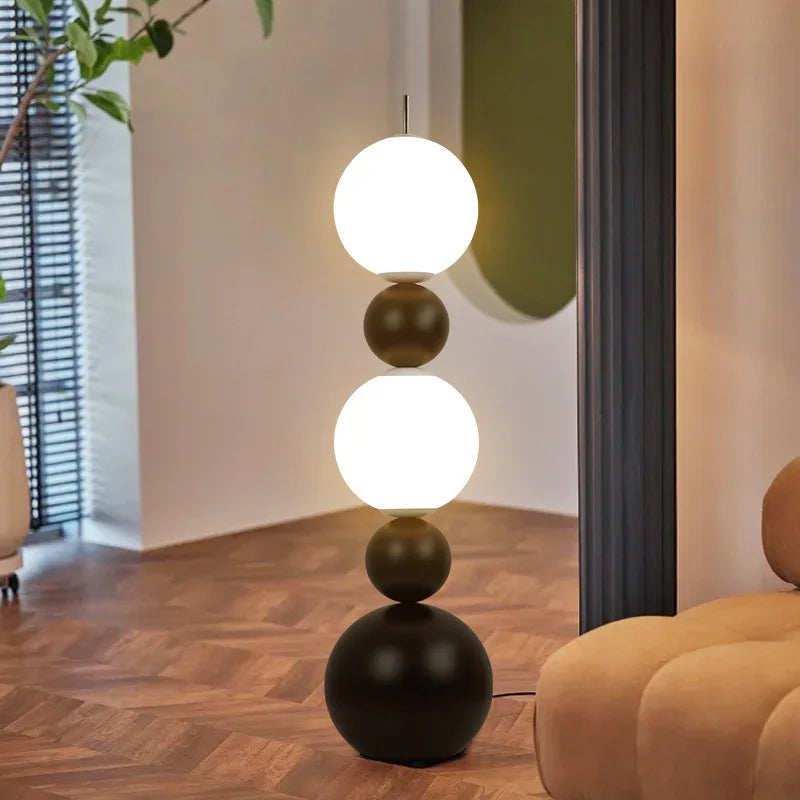 Gulvlampe til stuen – Elegant og moderne belysning til indretning 