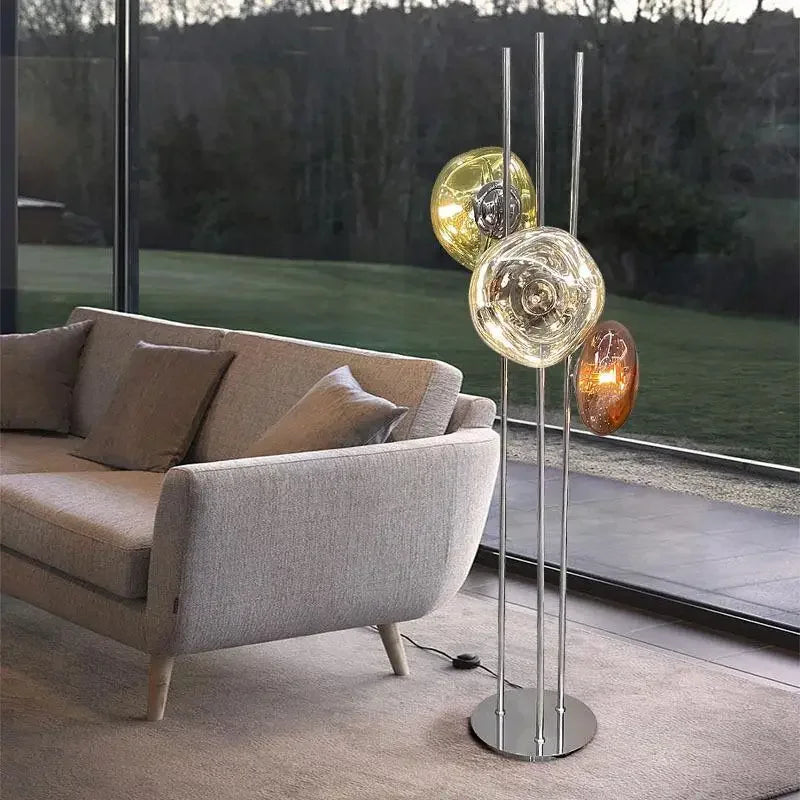Gulvlampe til stuen – Elegance og modernitet til eksklusive interiører 
